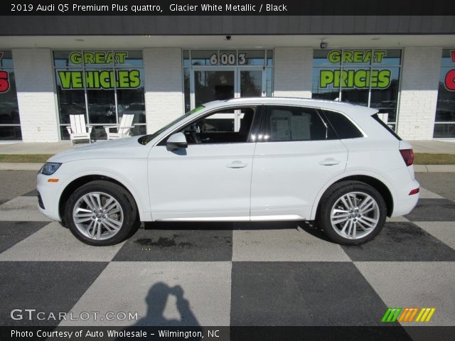 2019 Audi Q5 Premium Plus quattro in Glacier White Metallic