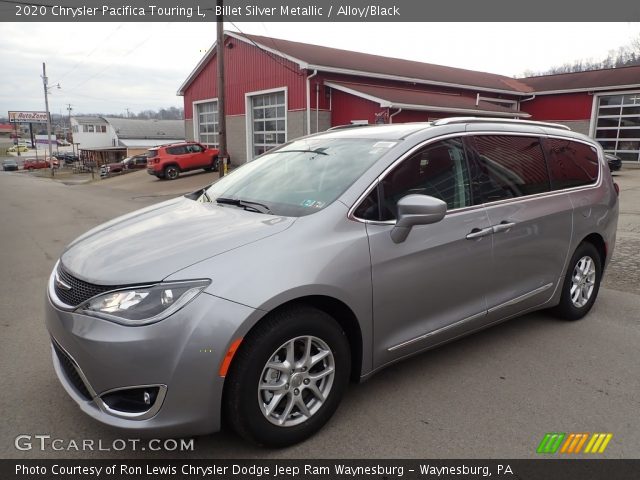 2020 Chrysler Pacifica Touring L in Billet Silver Metallic