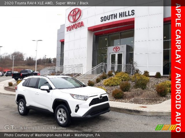 2020 Toyota RAV4 XLE AWD in Super White