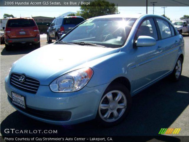 2006 Hyundai Accent GLS Sedan in Ice Blue