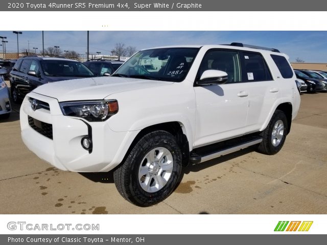2020 Toyota 4Runner SR5 Premium 4x4 in Super White