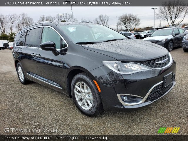2020 Chrysler Pacifica Touring L in Brilliant Black Crystal Pearl
