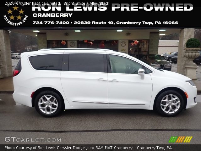 2020 Chrysler Pacifica Limited in Bright White