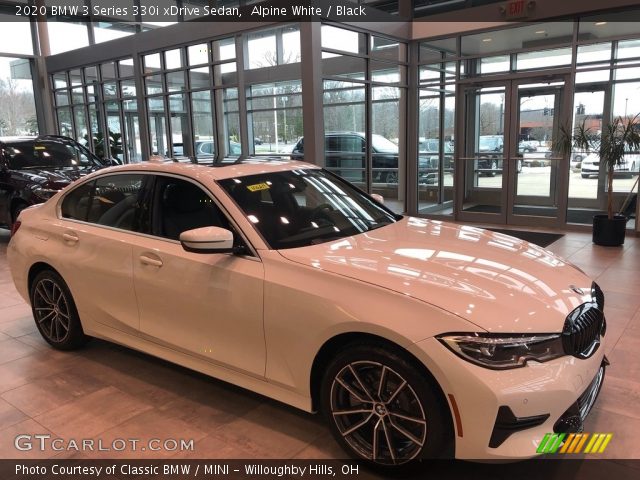 2020 BMW 3 Series 330i xDrive Sedan in Alpine White