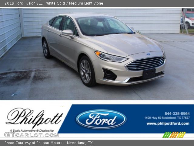2019 Ford Fusion SEL in White Gold