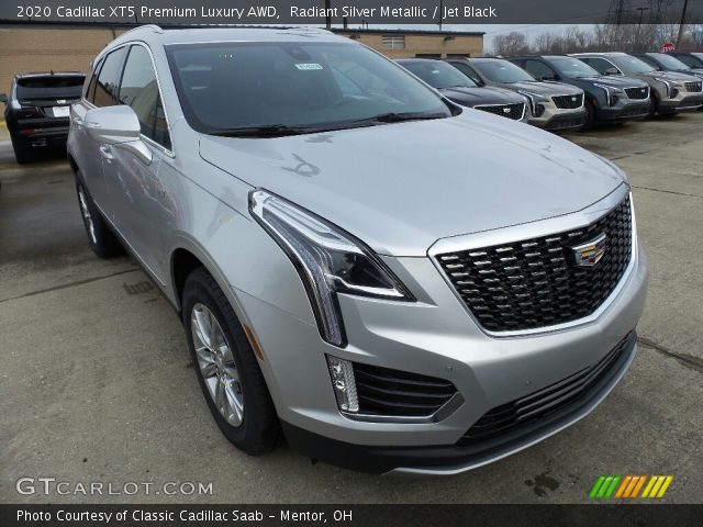 2020 Cadillac XT5 Premium Luxury AWD in Radiant Silver Metallic