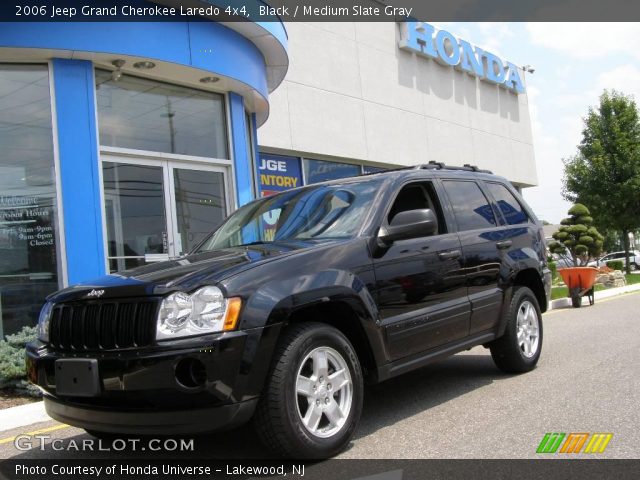 2006 Jeep Grand Cherokee Laredo 4x4 in Black