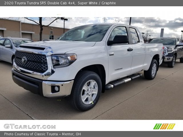2020 Toyota Tundra SR5 Double Cab 4x4 in Super White