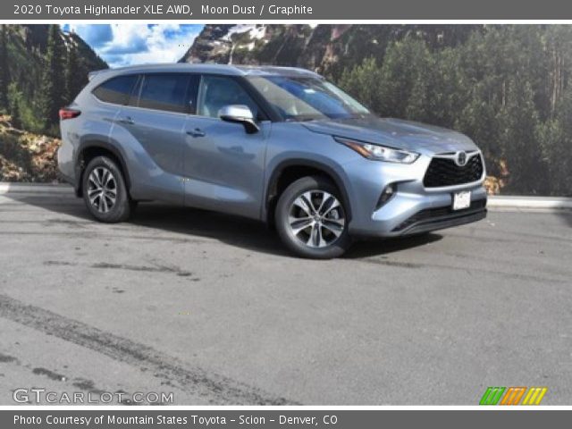 2020 Toyota Highlander XLE AWD in Moon Dust