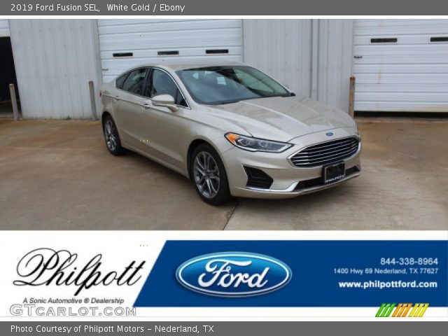 2019 Ford Fusion SEL in White Gold