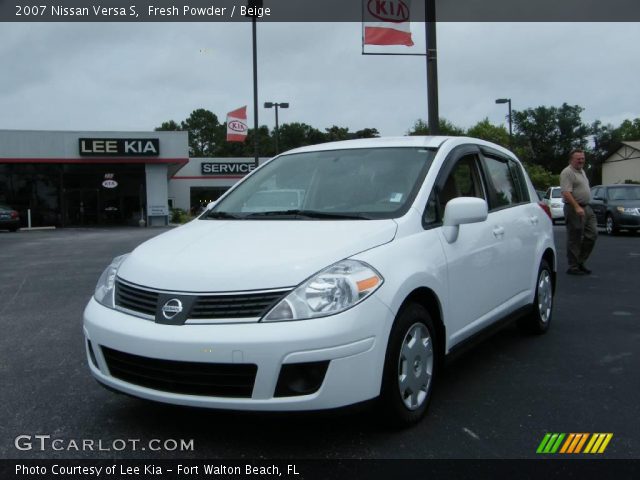 2007 Nissan Versa S in Fresh Powder