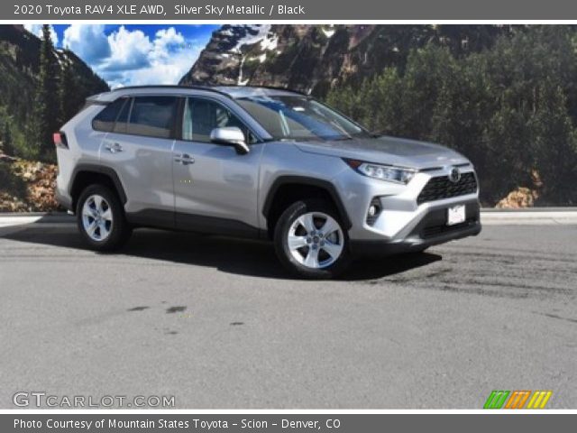 2020 Toyota RAV4 XLE AWD in Silver Sky Metallic
