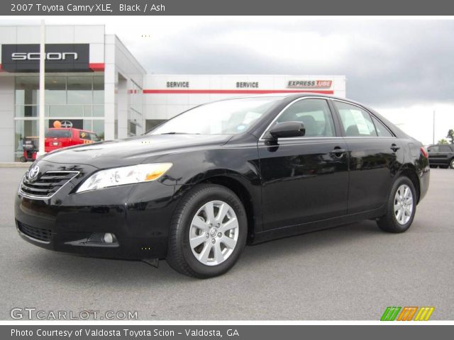 2007 Toyota Camry XLE in Black