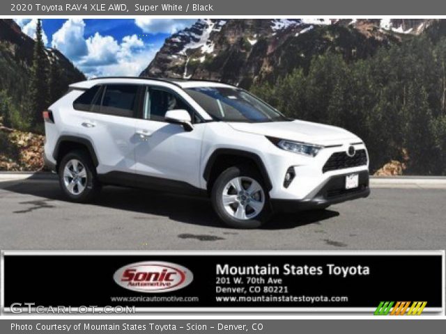 2020 Toyota RAV4 XLE AWD in Super White