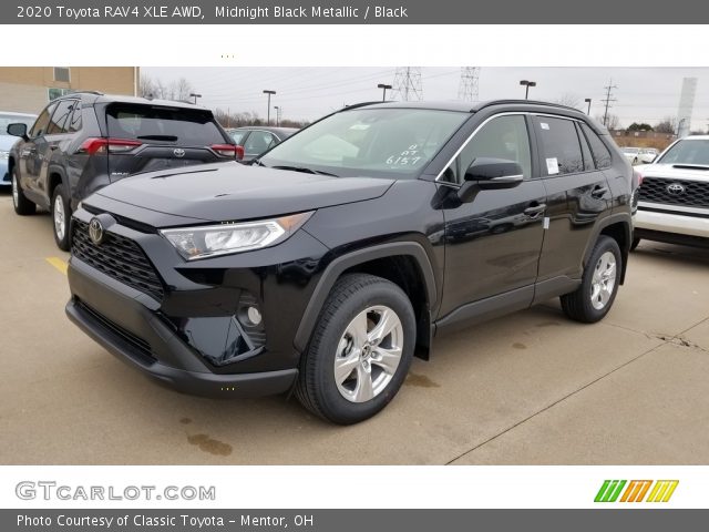2020 Toyota RAV4 XLE AWD in Midnight Black Metallic