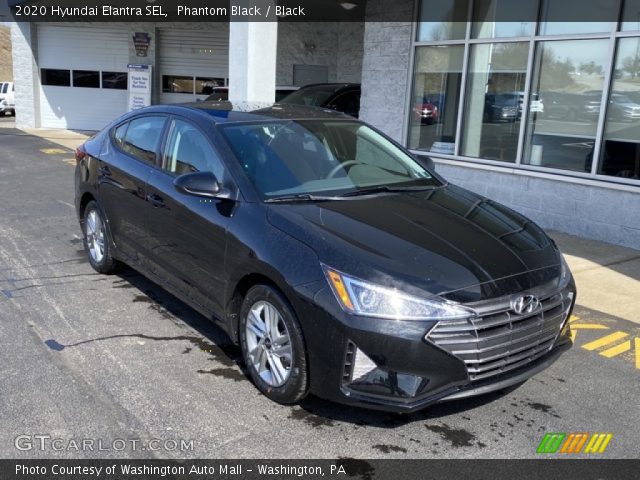 2020 Hyundai Elantra SEL in Phantom Black