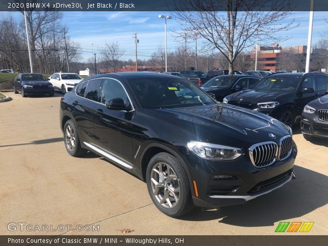 2020 BMW X4 xDrive30i in Jet Black