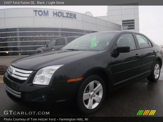2007 Ford Fusion SE in Black