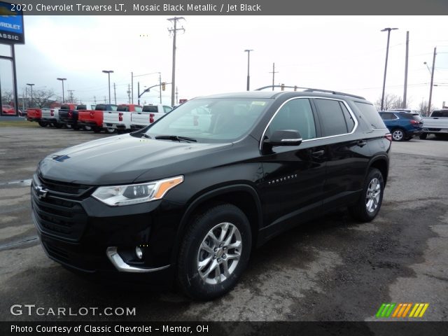 2020 Chevrolet Traverse LT in Mosaic Black Metallic