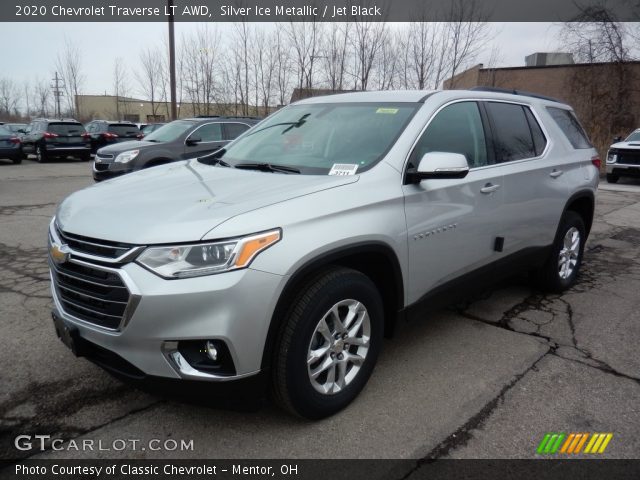 2020 Chevrolet Traverse LT AWD in Silver Ice Metallic