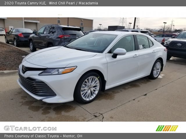 2020 Toyota Camry XLE in Wind Chill Pearl