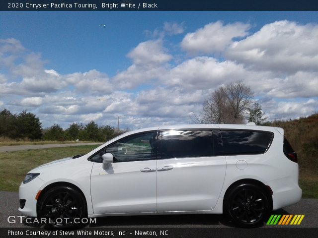 2020 Chrysler Pacifica Touring in Bright White