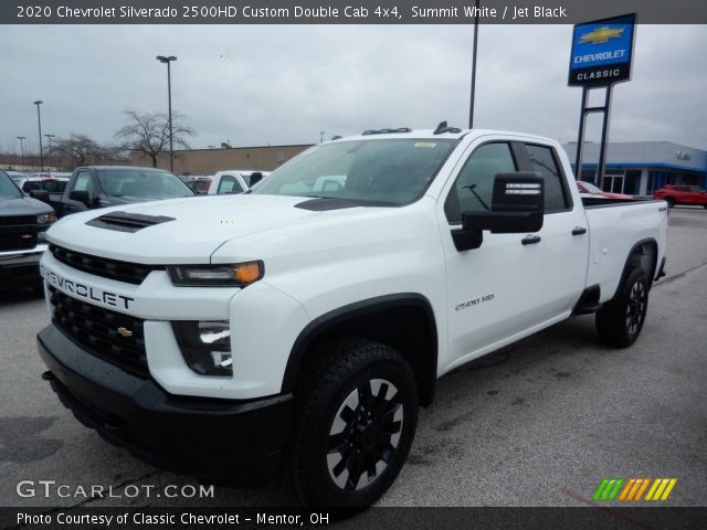 2020 Chevrolet Silverado 2500HD Custom Double Cab 4x4 in Summit White