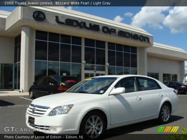 2006 Toyota Avalon Limited in Blizzard White Pearl