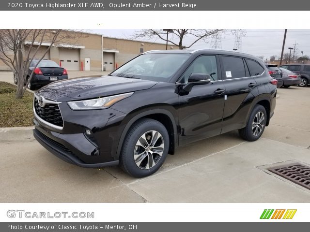 2020 Toyota Highlander XLE AWD in Opulent Amber