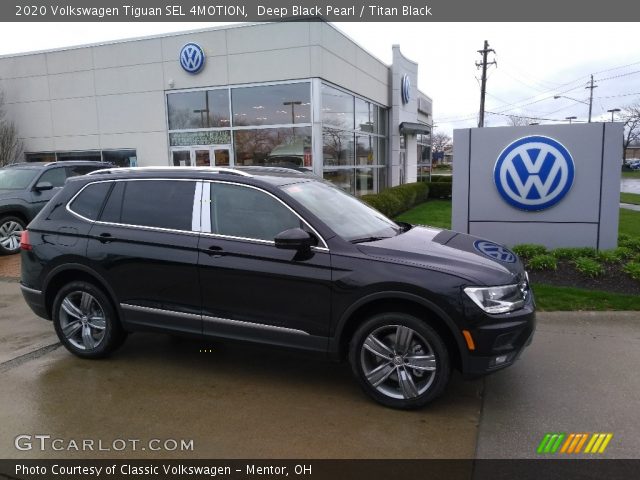 2020 Volkswagen Tiguan SEL 4MOTION in Deep Black Pearl