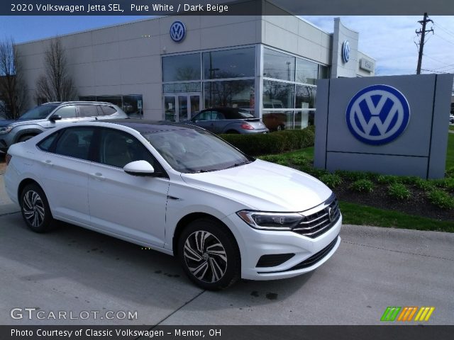 2020 Volkswagen Jetta SEL in Pure White