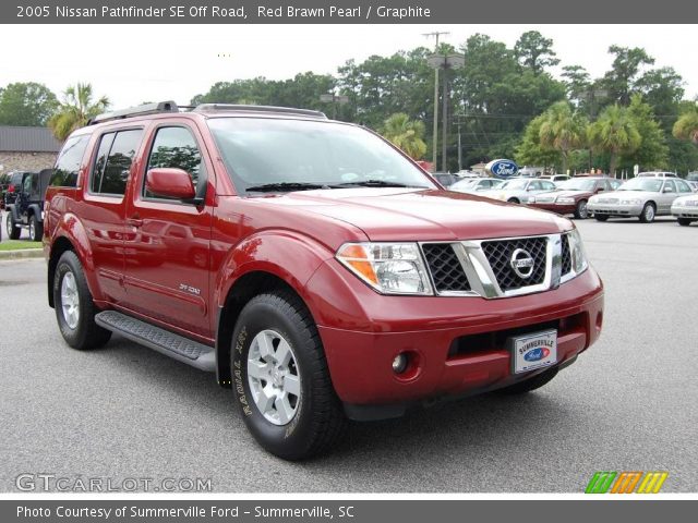 2005 Nissan Pathfinder SE Off Road in Red Brawn Pearl