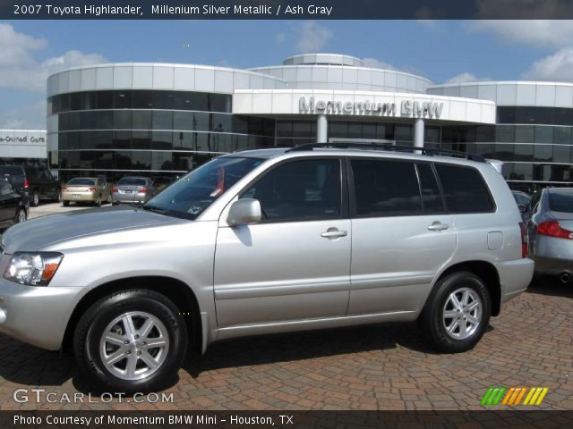 2007 Toyota Highlander  in Millenium Silver Metallic