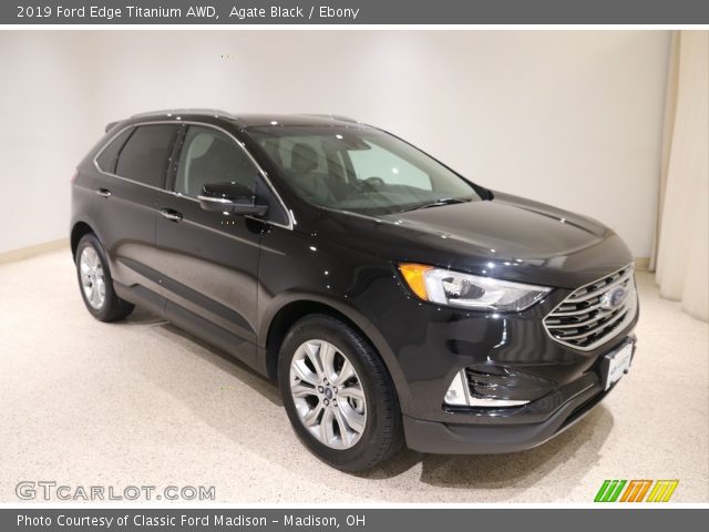 2019 Ford Edge Titanium AWD in Agate Black