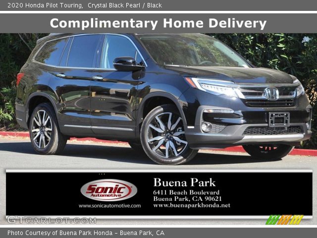 2020 Honda Pilot Touring in Crystal Black Pearl