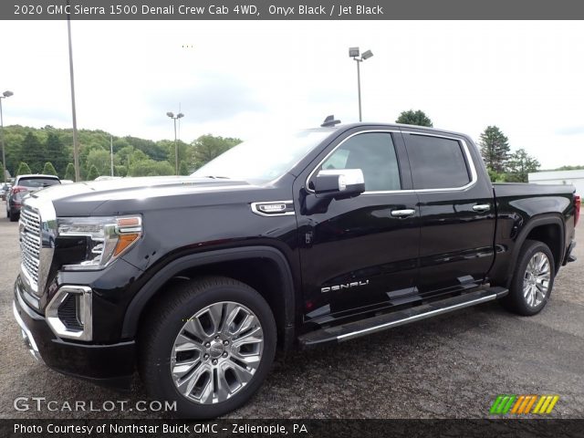 2020 GMC Sierra 1500 Denali Crew Cab 4WD in Onyx Black