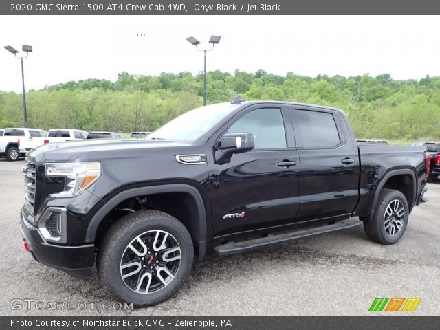 2020 GMC Sierra 1500 AT4 Crew Cab 4WD in Onyx Black