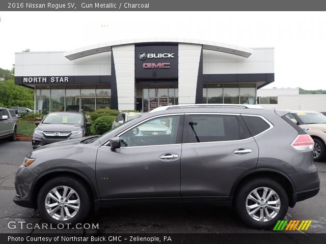 2016 Nissan Rogue SV in Gun Metallic