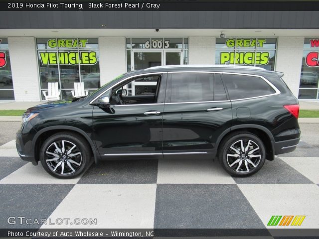 2019 Honda Pilot Touring in Black Forest Pearl