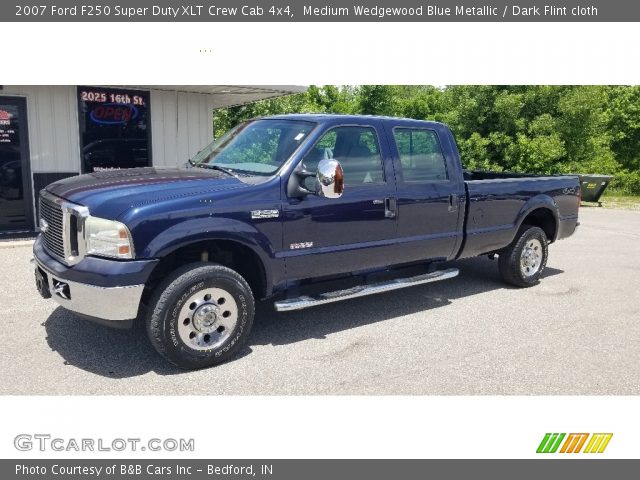 2007 Ford F250 Super Duty XLT Crew Cab 4x4 in Medium Wedgewood Blue Metallic