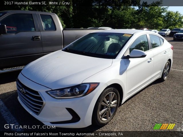 2017 Hyundai Elantra SE in White