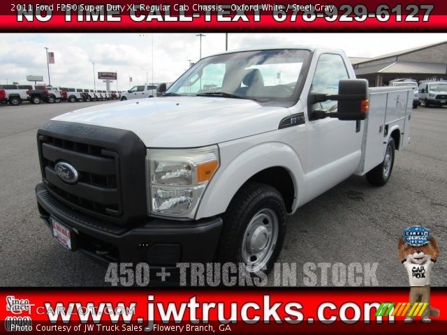 2011 Ford F250 Super Duty XL Regular Cab Chassis in Oxford White
