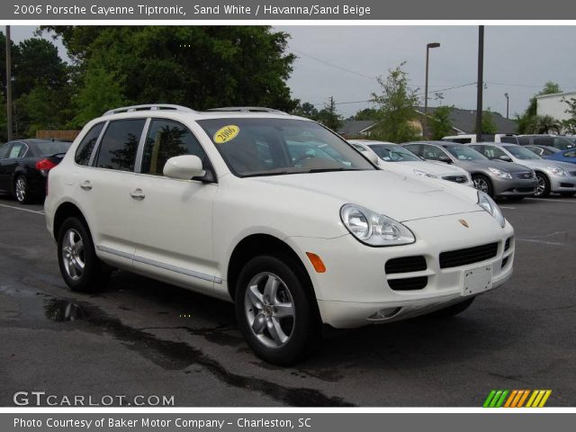 2006 Porsche Cayenne Tiptronic in Sand White