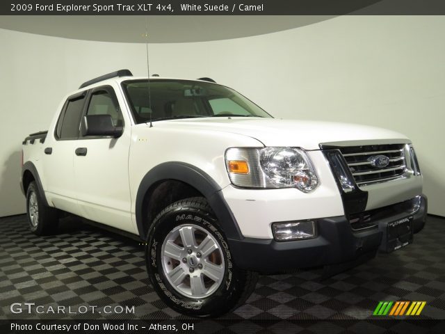2009 Ford Explorer Sport Trac XLT 4x4 in White Suede
