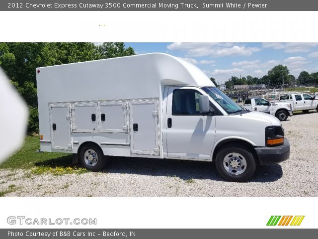 2012 Chevrolet Express Cutaway 3500 Commercial Moving Truck in Summit White