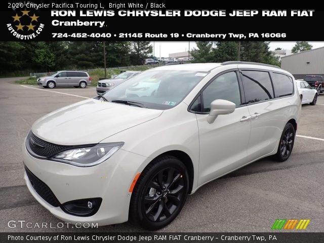2020 Chrysler Pacifica Touring L in Bright White