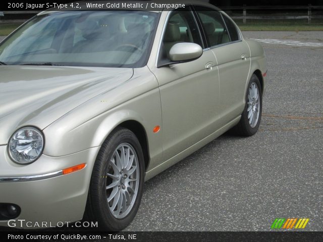 2006 Jaguar S-Type 4.2 in Winter Gold Metallic