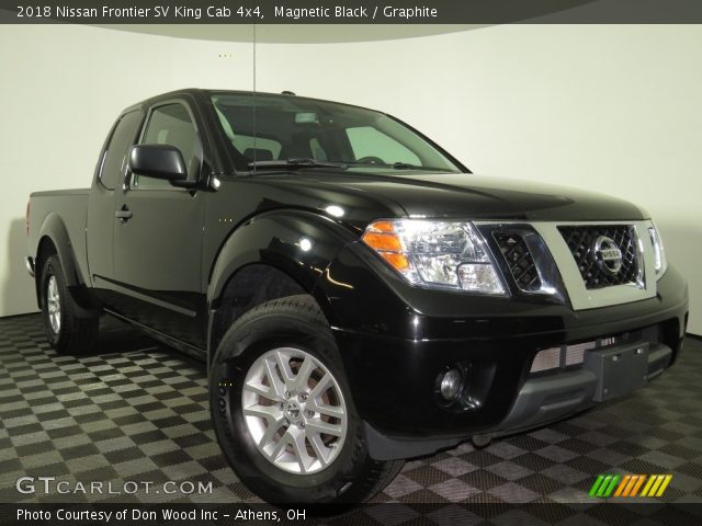 2018 Nissan Frontier SV King Cab 4x4 in Magnetic Black