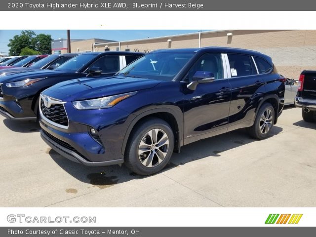 2020 Toyota Highlander Hybrid XLE AWD in Blueprint