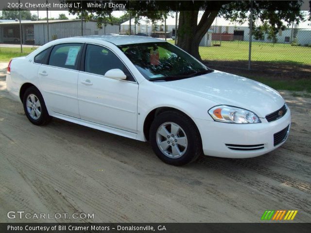 2009 Chevrolet Impala LT in White